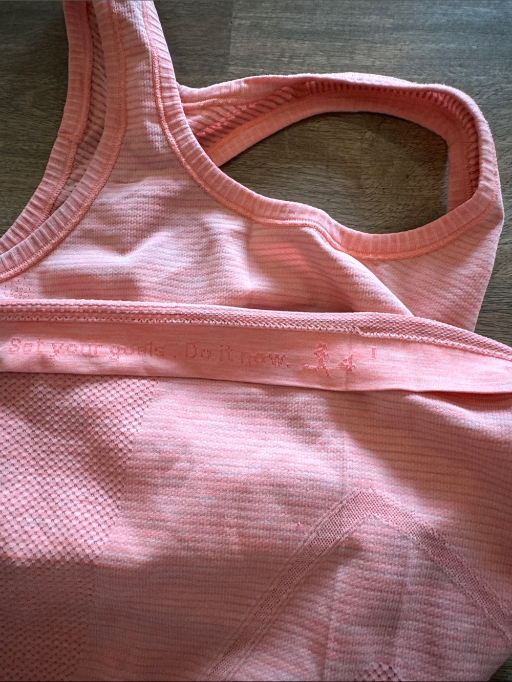 Lululemon Swiftly Racerback Tank Top Hip Length in Heathered Coral Pink | Size 4 - Picture 7 of 7